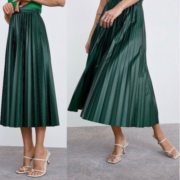 ZARA Green Pleated Skirt - Picture 4 of 15